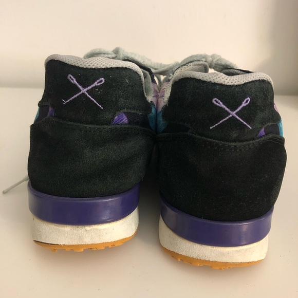 Inkas Calladium Floral Print Sneakers - Picture 9 of 14